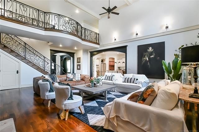 Tahlequah, Oklahoma, 74464, United States, 5 Bedrooms Bedrooms, ,5 BathroomsBathrooms,Residential,For Sale,1982771