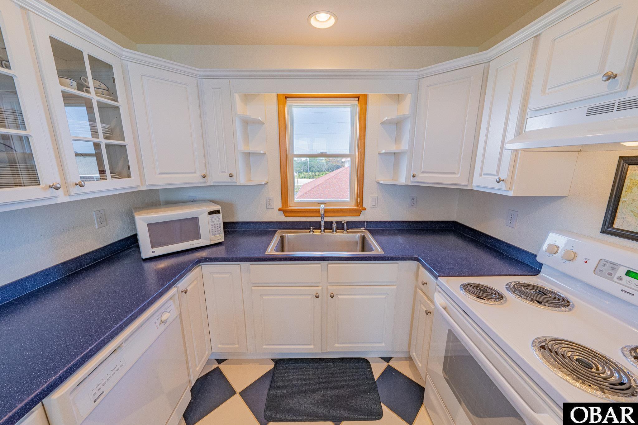 Kill Devil Hills, North Carolina, 27948, United States, 4 Bedrooms Bedrooms, ,3 BathroomsBathrooms,Residential,For Sale,1920004