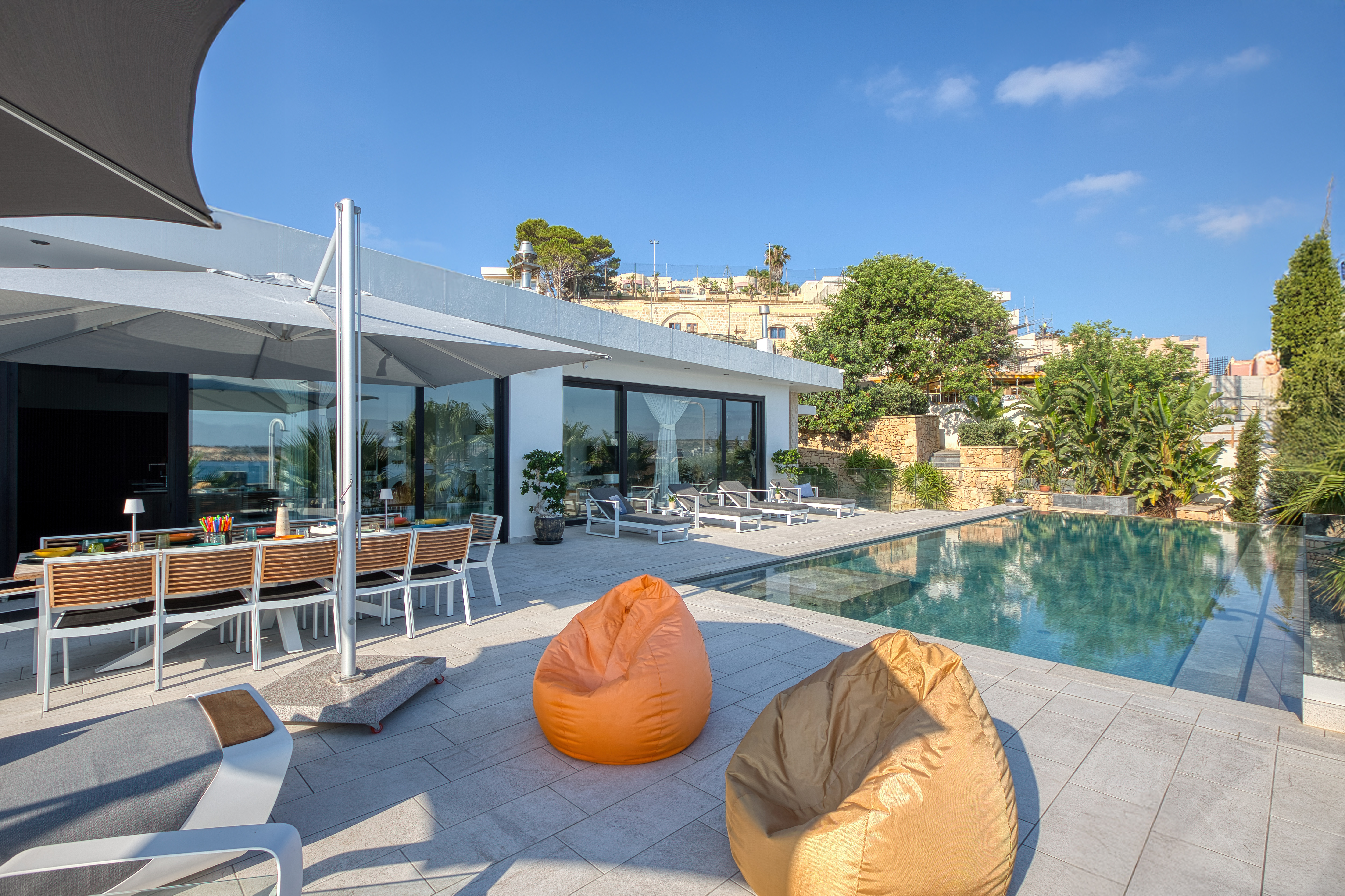  Contemporary Mediterranean Villa - 物件實景