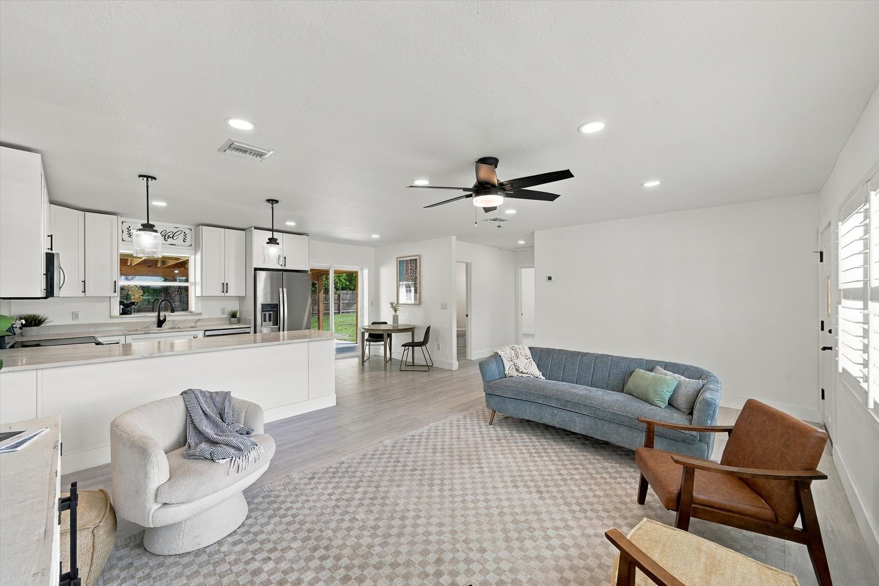  446 Coral Drive, Melbourne, FL, 32935 - 物件實景