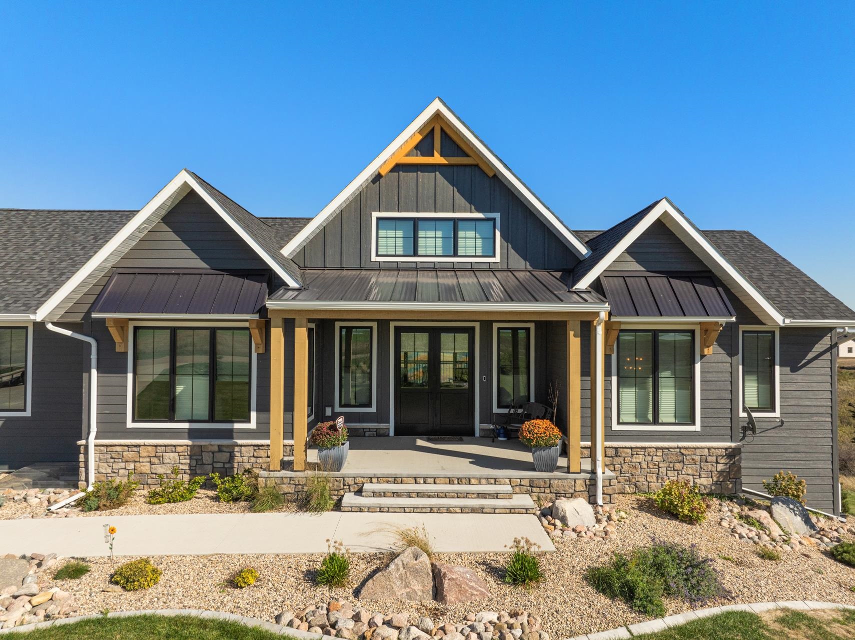 Garrison, North Dakota, 58540, United States, 4 Bedrooms Bedrooms, ,3 BathroomsBathrooms,Residential,For Sale,1975291