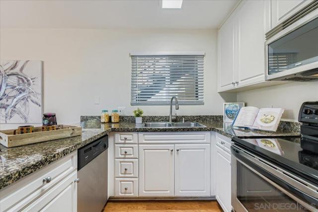 San Diego, California, 92127, United States, 2 Bedrooms Bedrooms, ,2 BathroomsBathrooms,Residential,For Sale,1935836