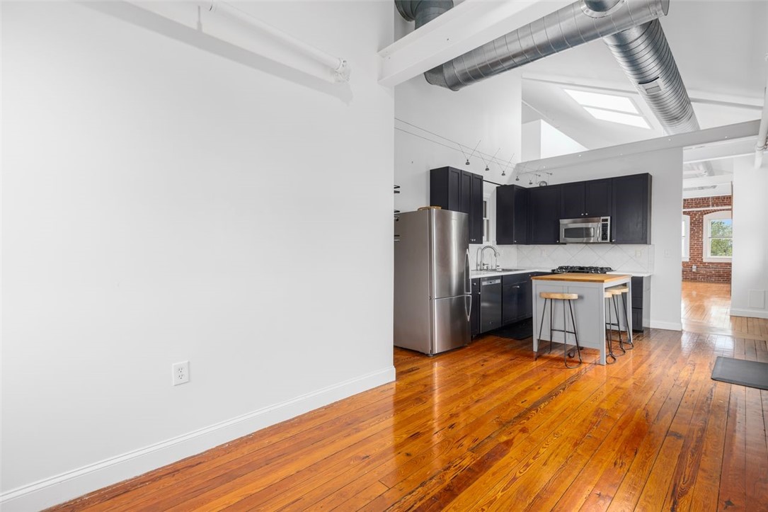 Providence, Rhode Island, 02903, United States, 1 Bedroom Bedrooms, ,2 BathroomsBathrooms,Residential,For Sale,1917986