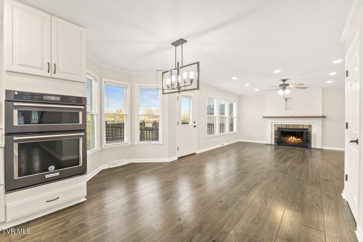 Gray, Tennessee, 37615, United States, 4 Bedrooms Bedrooms, ,3 BathroomsBathrooms,Residential,For Sale,1979136