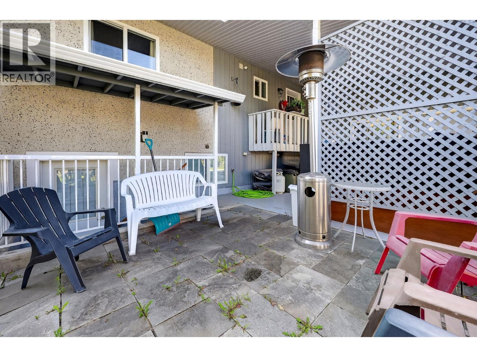 KELOWNA, British Columbia, V1X 1C4, CA, 5 Bedrooms Bedrooms, ,3 BathroomsBathrooms,Residential,For Sale,1948235