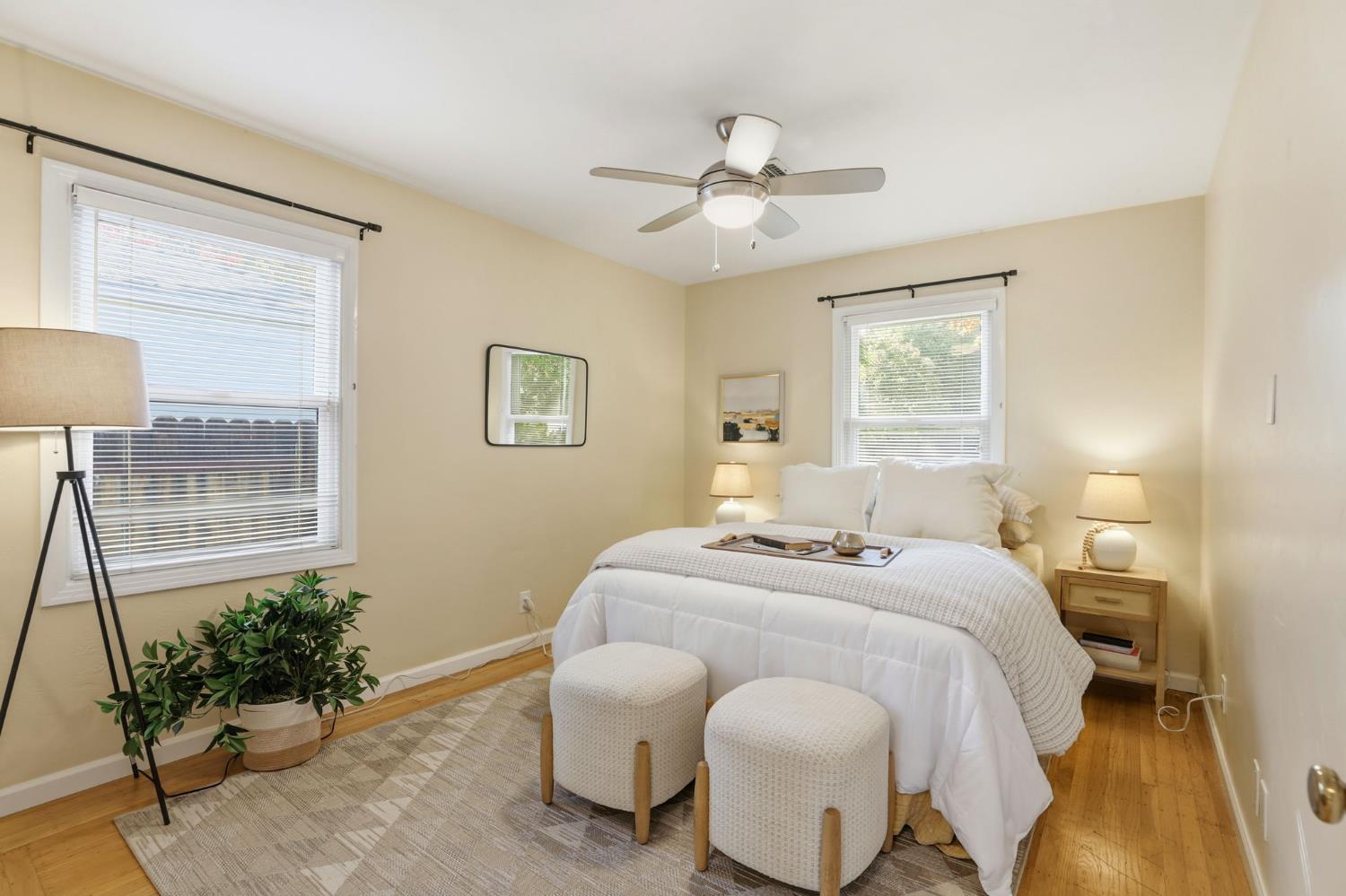 Sacramento, California, 95818, United States, 3 Bedrooms Bedrooms, ,1 BathroomBathrooms,Residential,For Sale,1989642