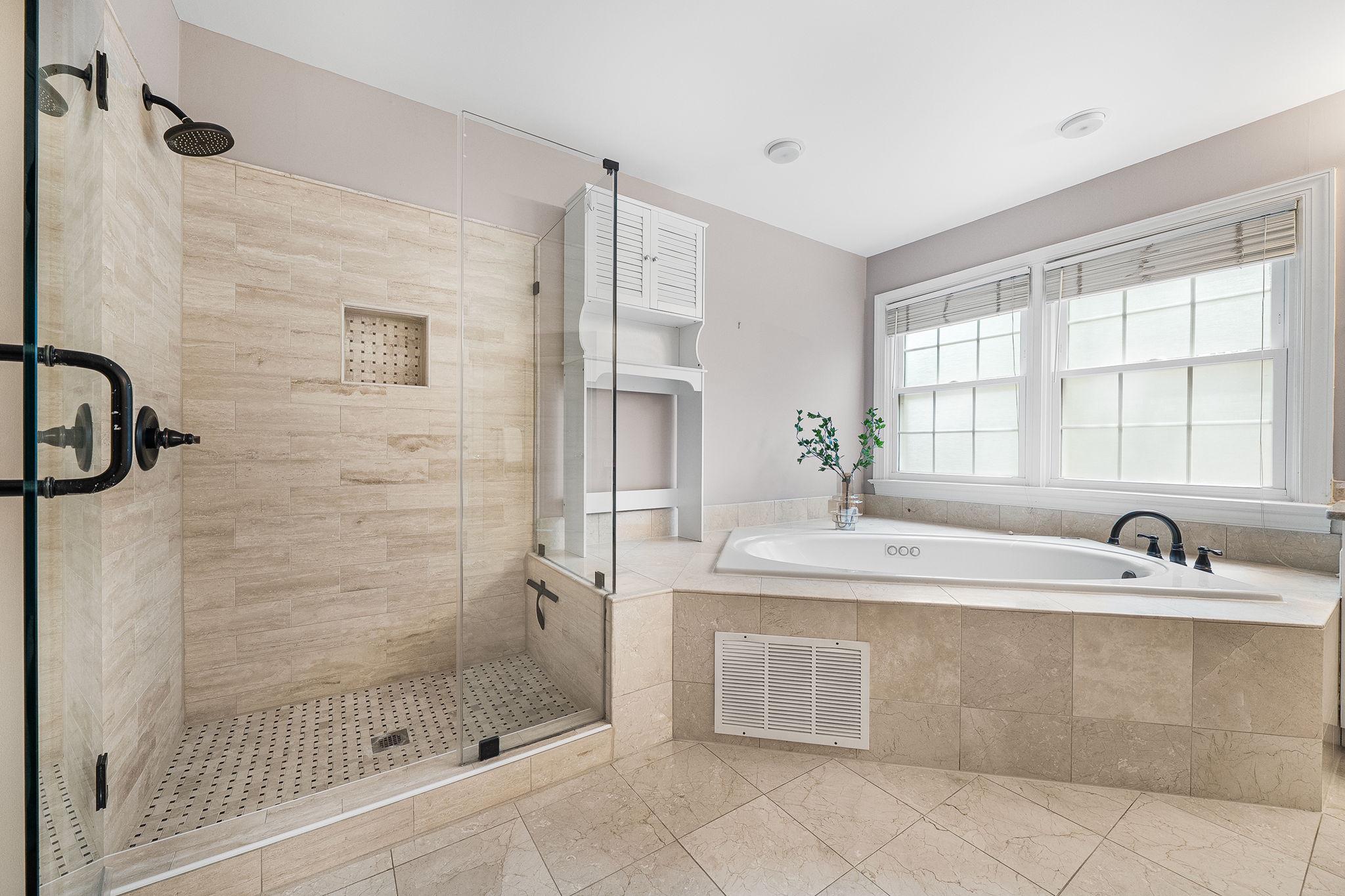  1588 N Colonial Terrace, Arlington, VA, 22209 - 物件實景