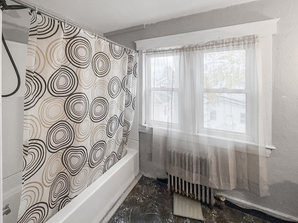 Lawrence, Massachusetts, 01841, United States, 8 Bedrooms Bedrooms, ,3 BathroomsBathrooms,Residential,For Sale,1992147