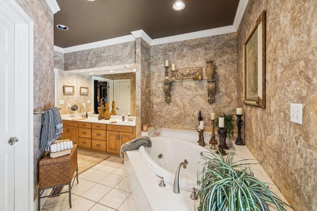 Cohutta, Georgia, 30710, United States, 4 Bedrooms Bedrooms, ,4 BathroomsBathrooms,Residential,For Sale,1950990