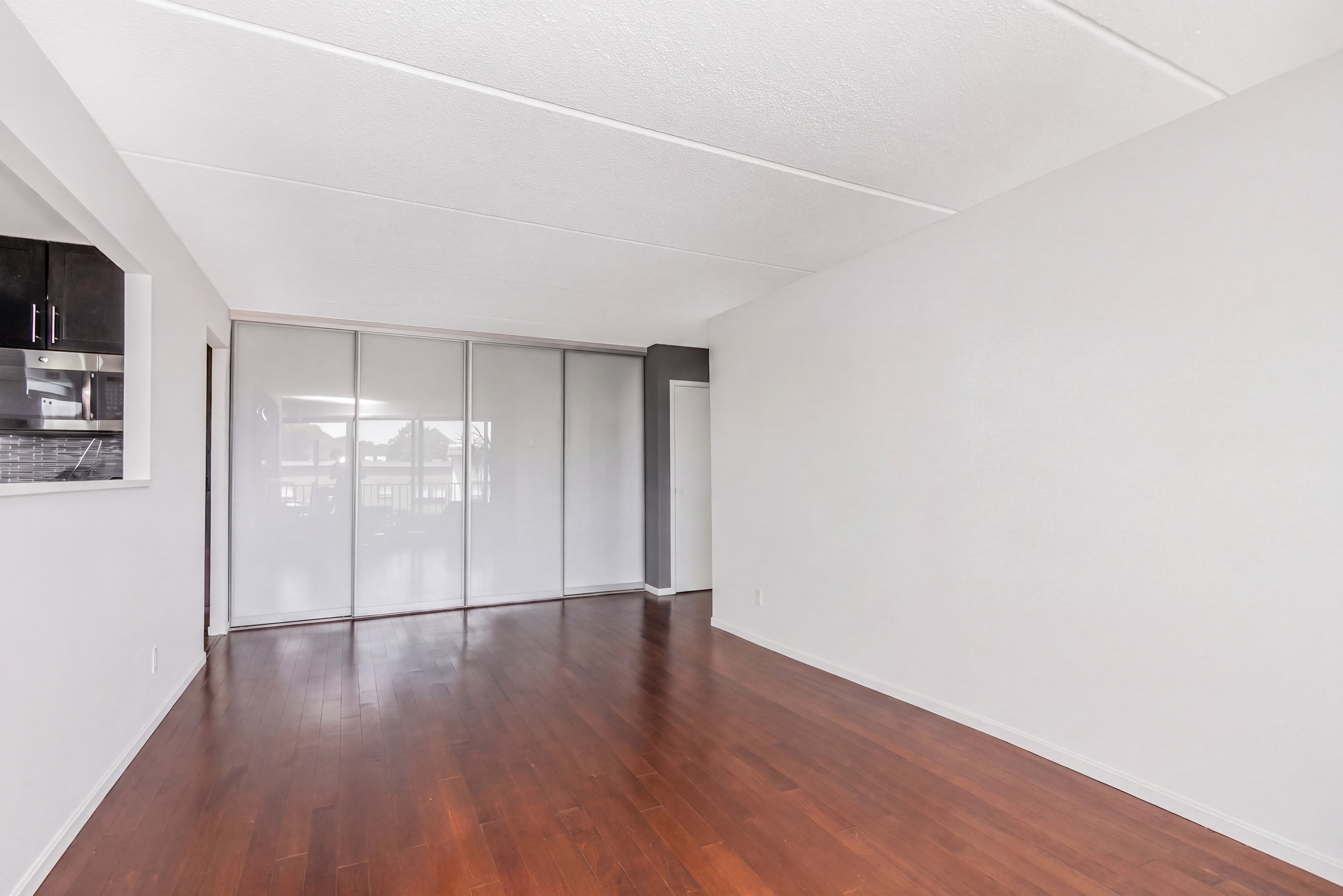  1155 Warburton Avenue - 物件實景