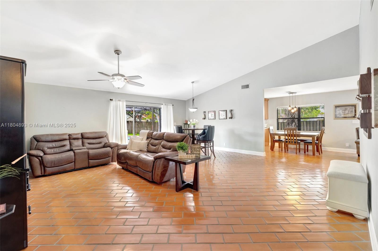 Cooper City, Florida, 33026, United States, 3 Bedrooms Bedrooms, ,2 BathroomsBathrooms,Residential,For Sale,1827965