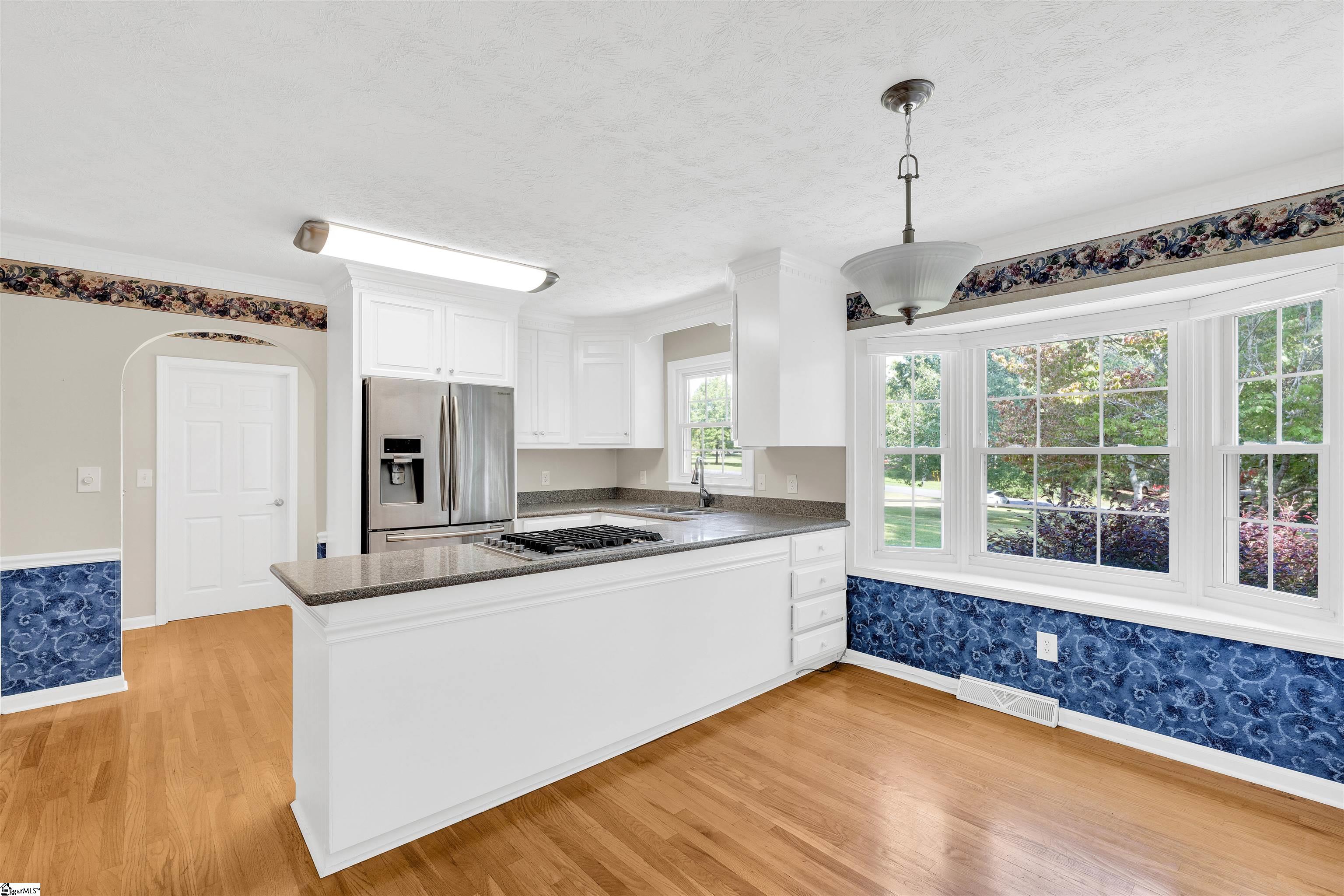 Fountain Inn, South Carolina, 29644, United States, 5 Bedrooms Bedrooms, ,4 BathroomsBathrooms,Residential,For Sale,1938942