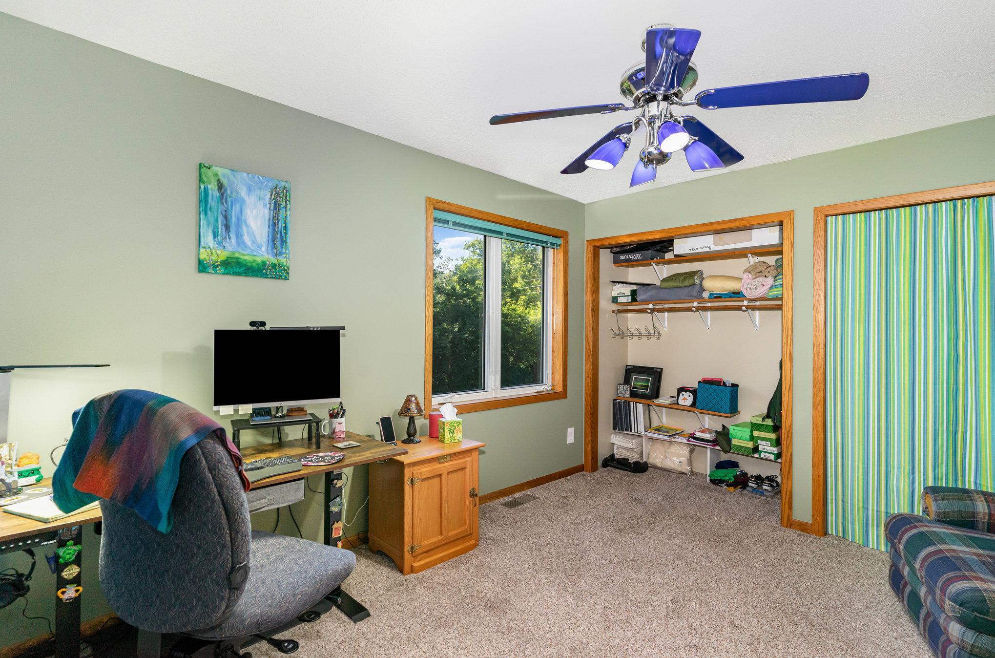 Lakeville, Minnesota, 55044, United States, 5 Bedrooms Bedrooms, ,1 BathroomBathrooms,Residential,For Sale,1933606