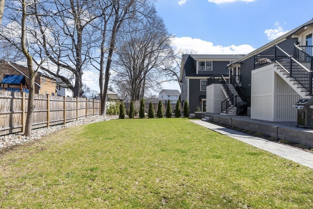 Amesbury, Massachusetts, 01913, United States, 2 Bedrooms Bedrooms, ,2 BathroomsBathrooms,Residential,For Sale,2049079