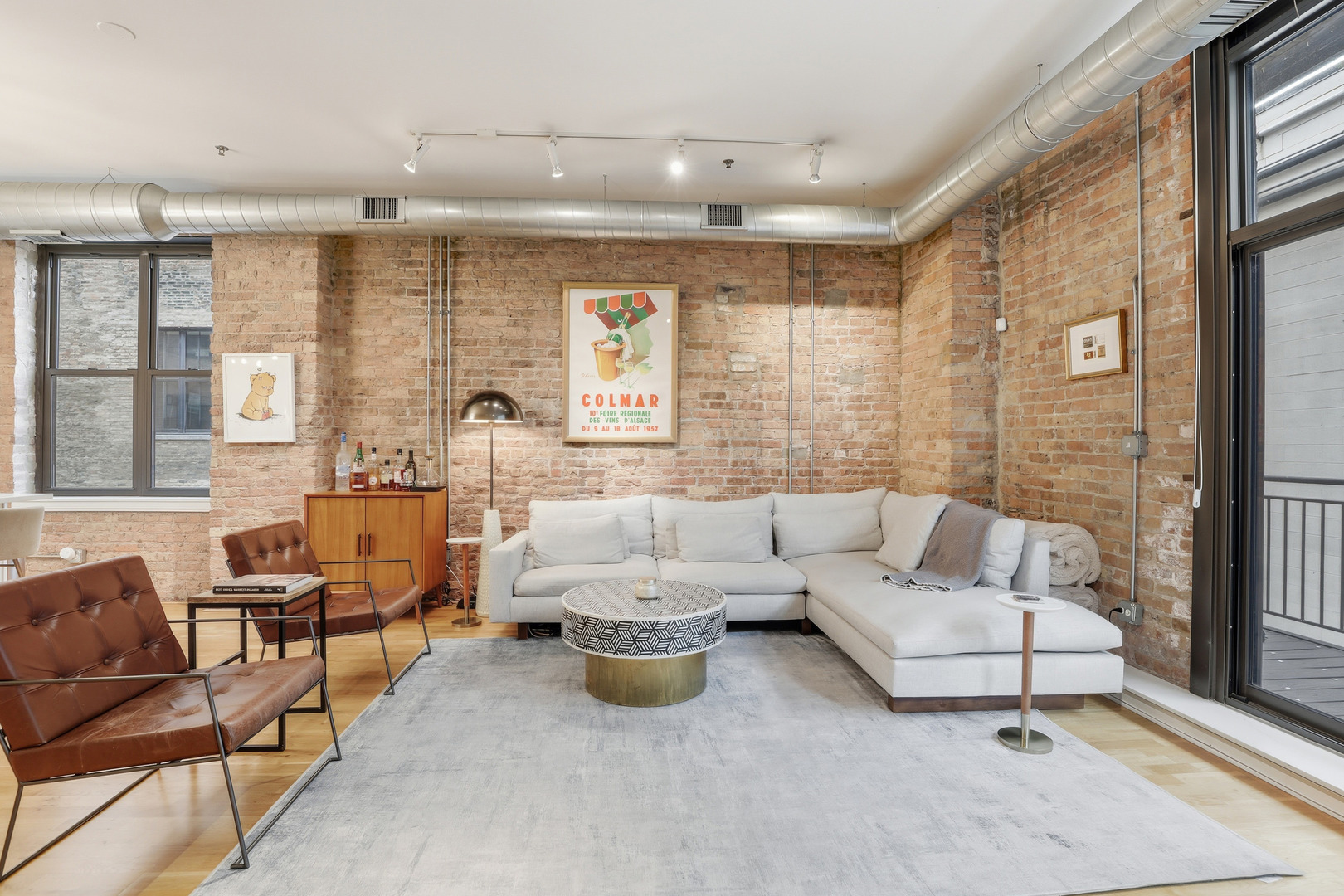 Chicago, Illinois, 60607, United States, 2 Bedrooms Bedrooms, ,2 BathroomsBathrooms,Residential,For Sale,1988374