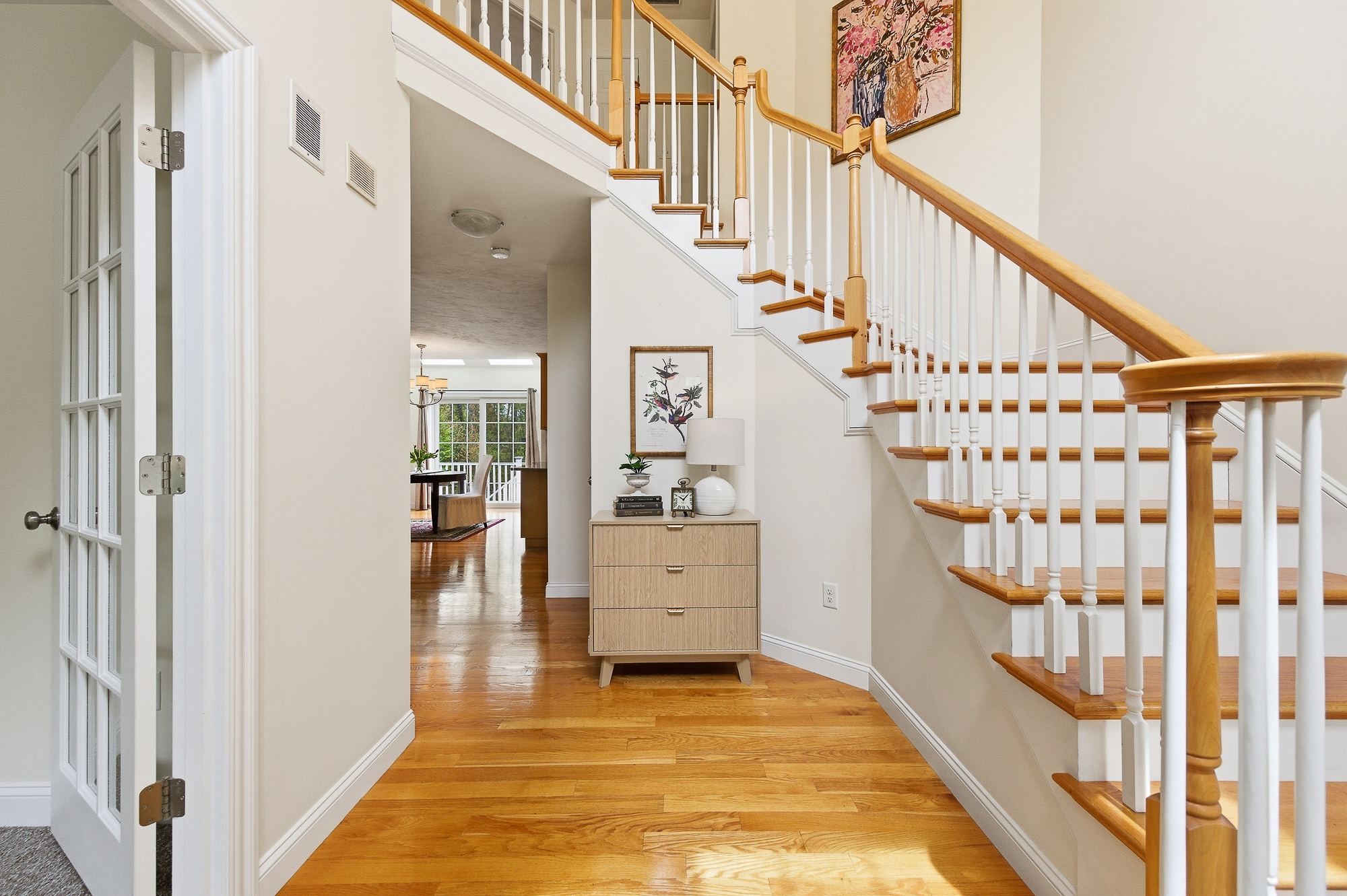  8 Victoria Circle, Shrewsbury, MA 01545 - 物件實景