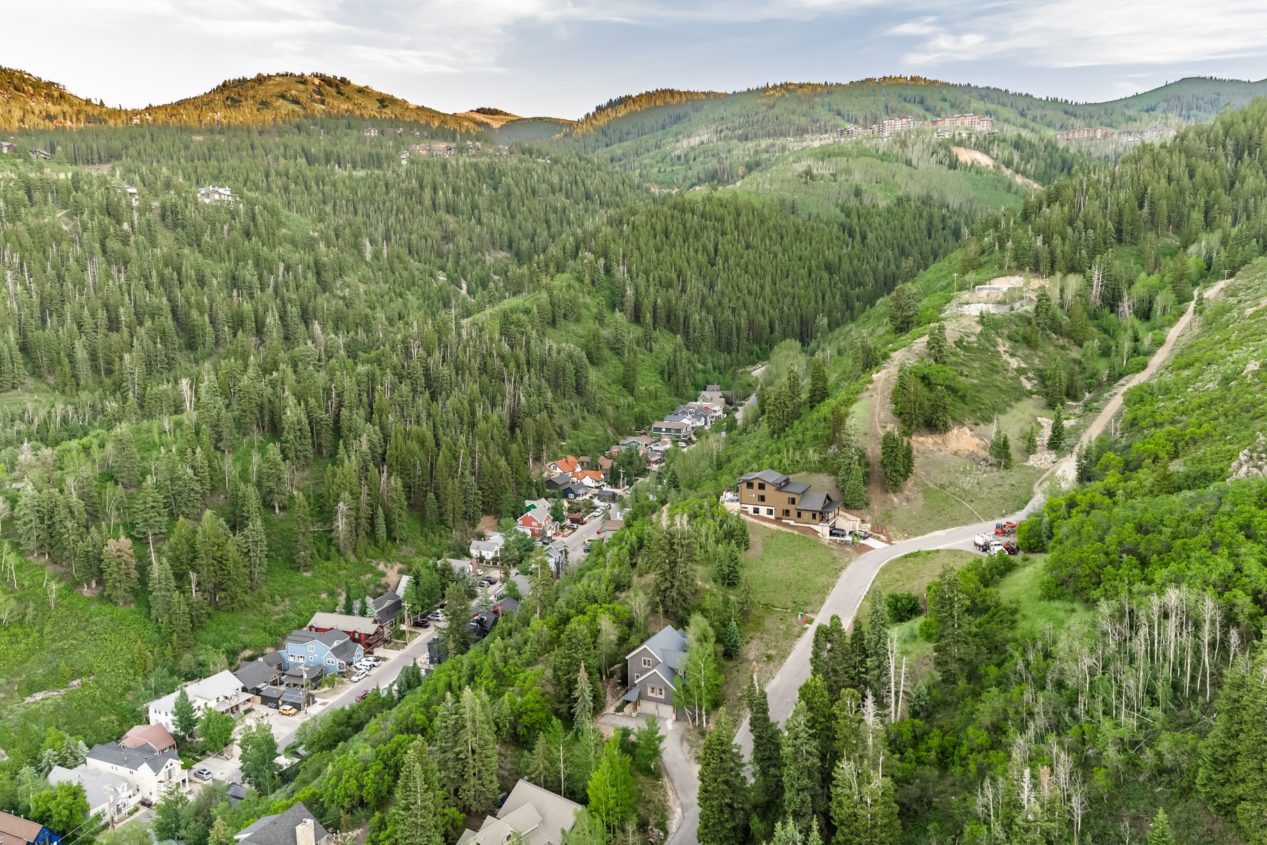  Old Town Opportunity Perched above Daly Canyon and Main Street - 物件實景