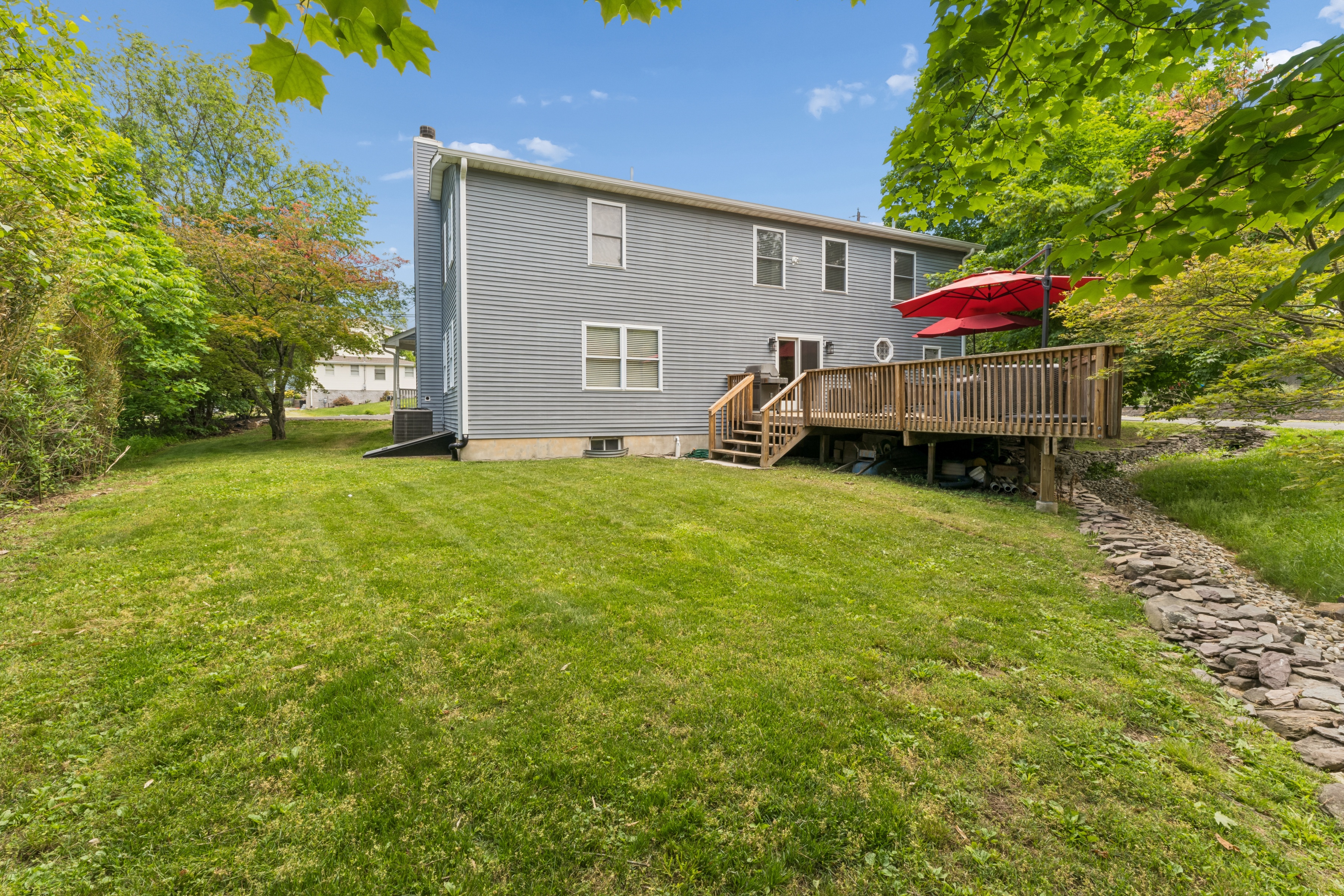 Towaco, New Jersey, 07082, United States, 4 Bedrooms Bedrooms, ,3 BathroomsBathrooms,Residential,For Sale,2048058