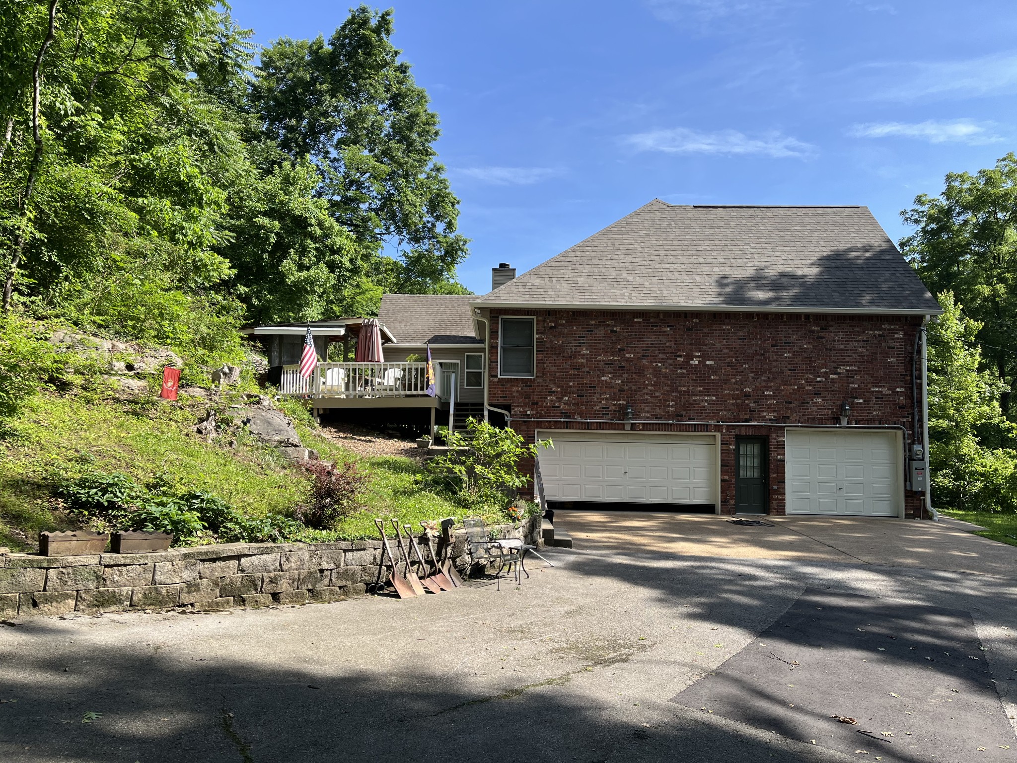Goodlettsville, Tennessee, 37072, United States, 3 Bedrooms Bedrooms, ,3 BathroomsBathrooms,Residential,For Sale,2048895