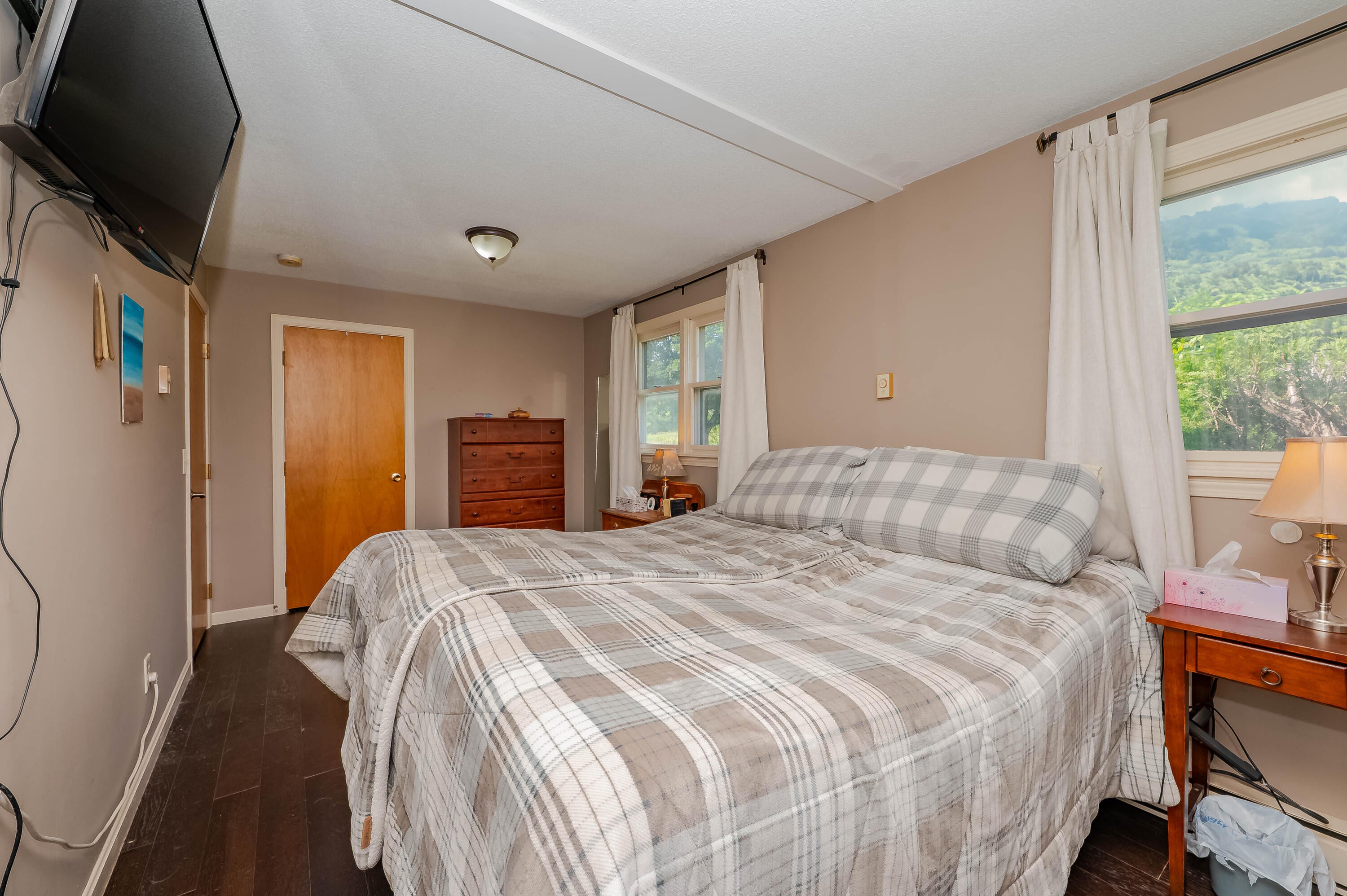 Eliot, Maine, 03903, United States, 2 Bedrooms Bedrooms, ,1 BathroomBathrooms,Residential,For Sale,1887837