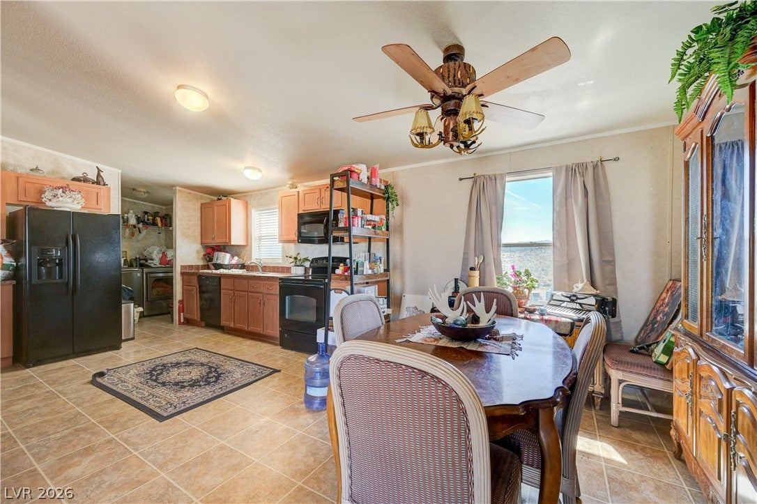 Las Vegas, Nevada, 89161, United States, 3 Bedrooms Bedrooms, ,2 BathroomsBathrooms,Residential,For Sale,2032219