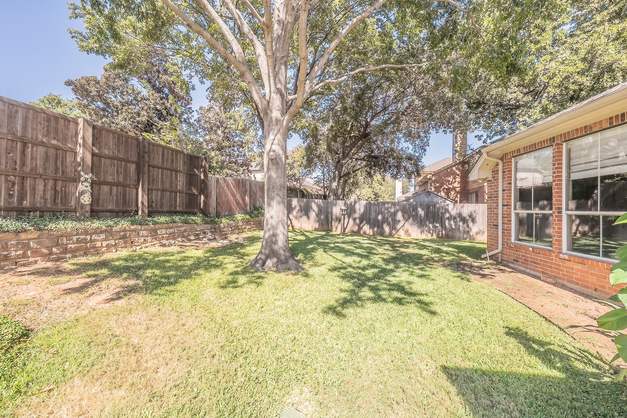 Grapevine, Texas, 76051, United States, 3 Bedrooms Bedrooms, ,2 BathroomsBathrooms,Residential,For Sale,1973770