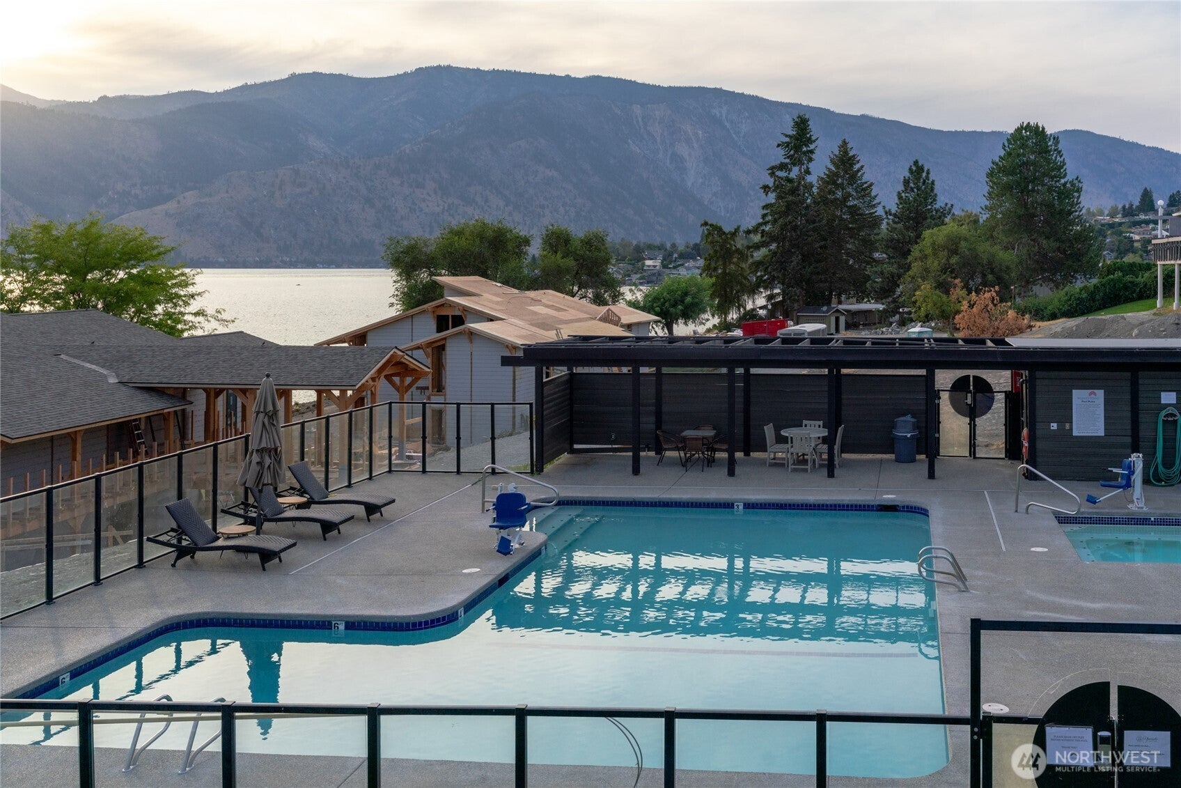 Manson, Washington, 98831, United States, 3 Bedrooms Bedrooms, ,2 BathroomsBathrooms,Residential,For Sale,1941699