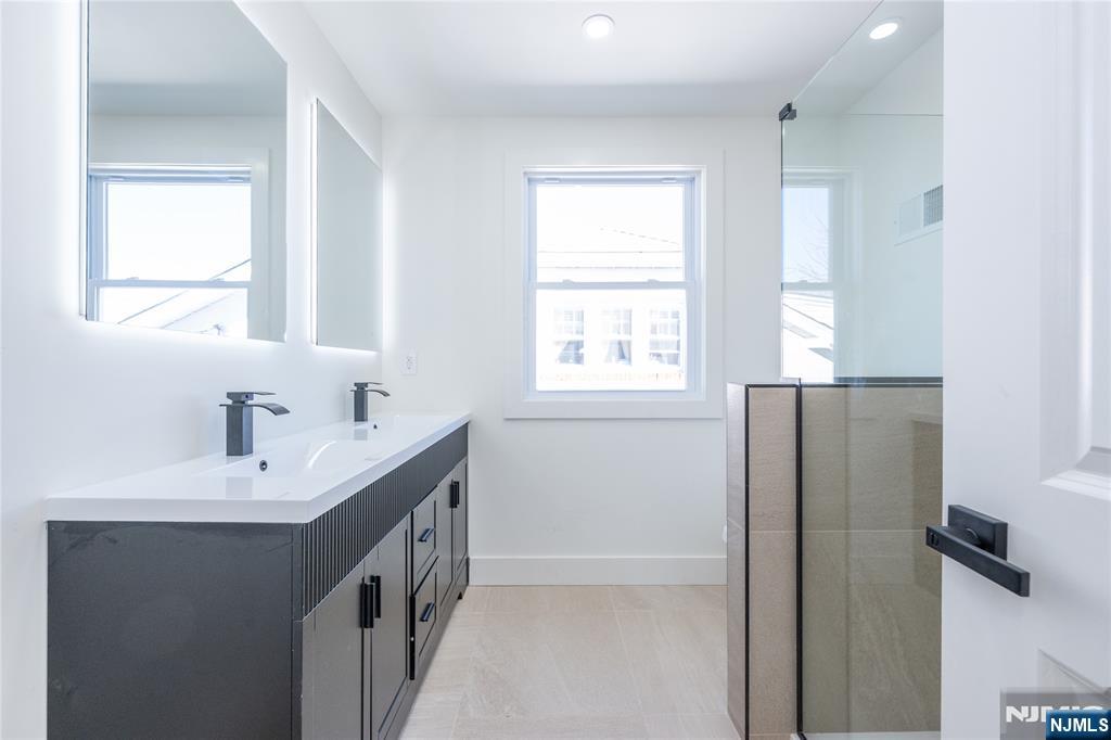 Clifton, New Jersey, 07011, United States, 4 Bedrooms Bedrooms, ,2 BathroomsBathrooms,Residential,For Sale,2003263