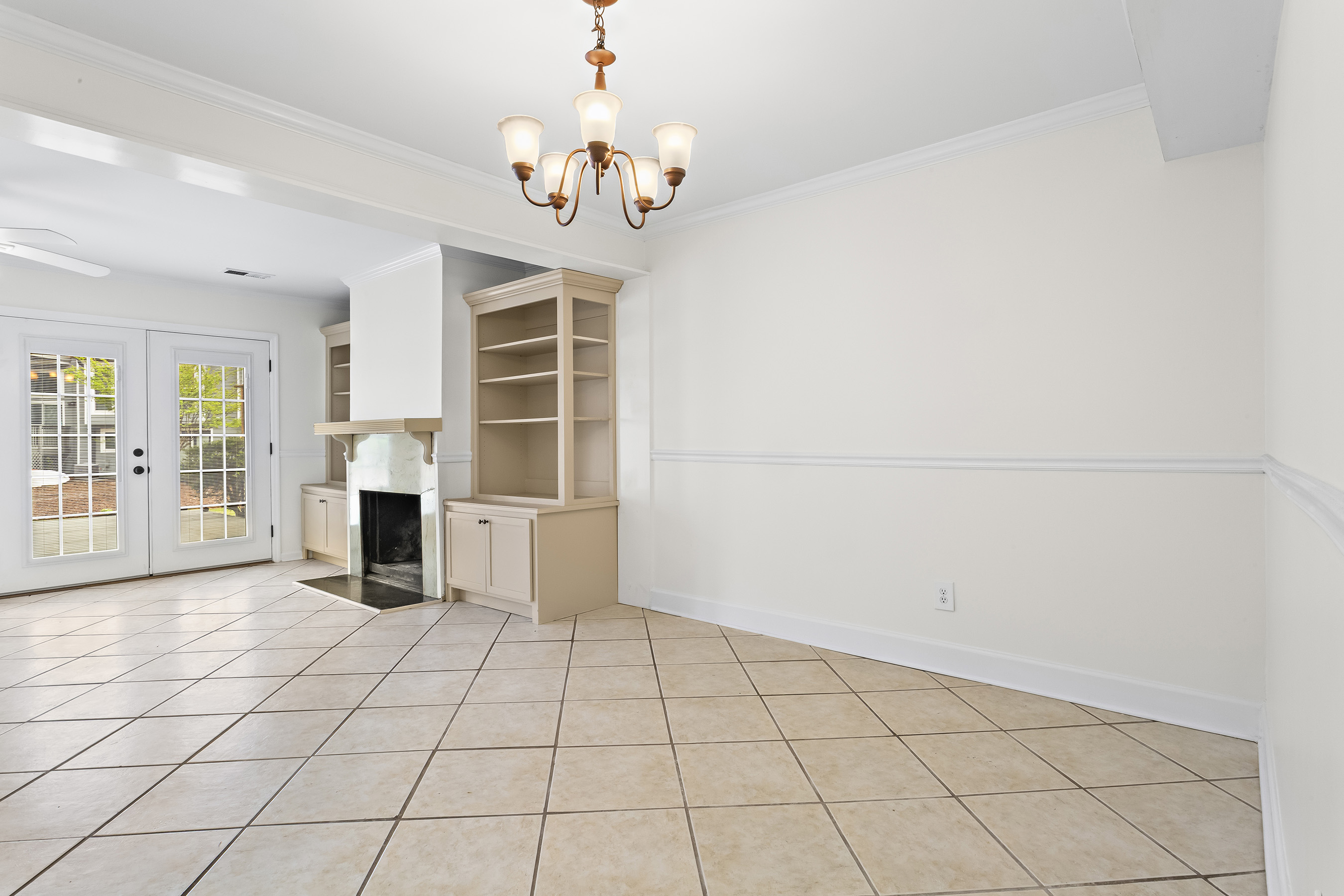  Mid-Century Modern Townhome in Gated Community Along The Chattahoochee River - 物件實景