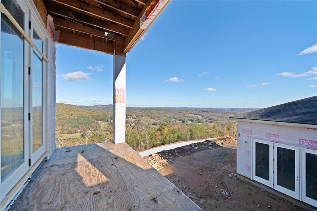Clarkesville, Georgia, 30523, United States, 4 Bedrooms Bedrooms, ,5 BathroomsBathrooms,Residential,For Sale,1937902