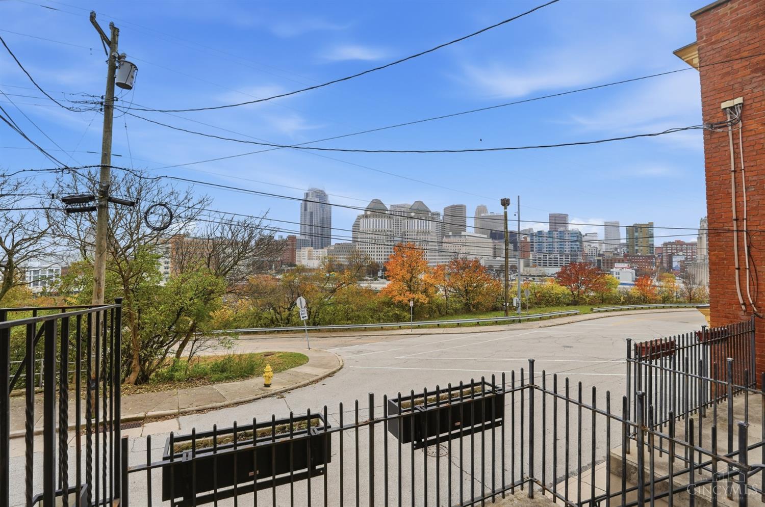 Cincinnati, Ohio, 45202, United States, 3 Bedrooms Bedrooms, ,2 BathroomsBathrooms,Residential,For Sale,2002925