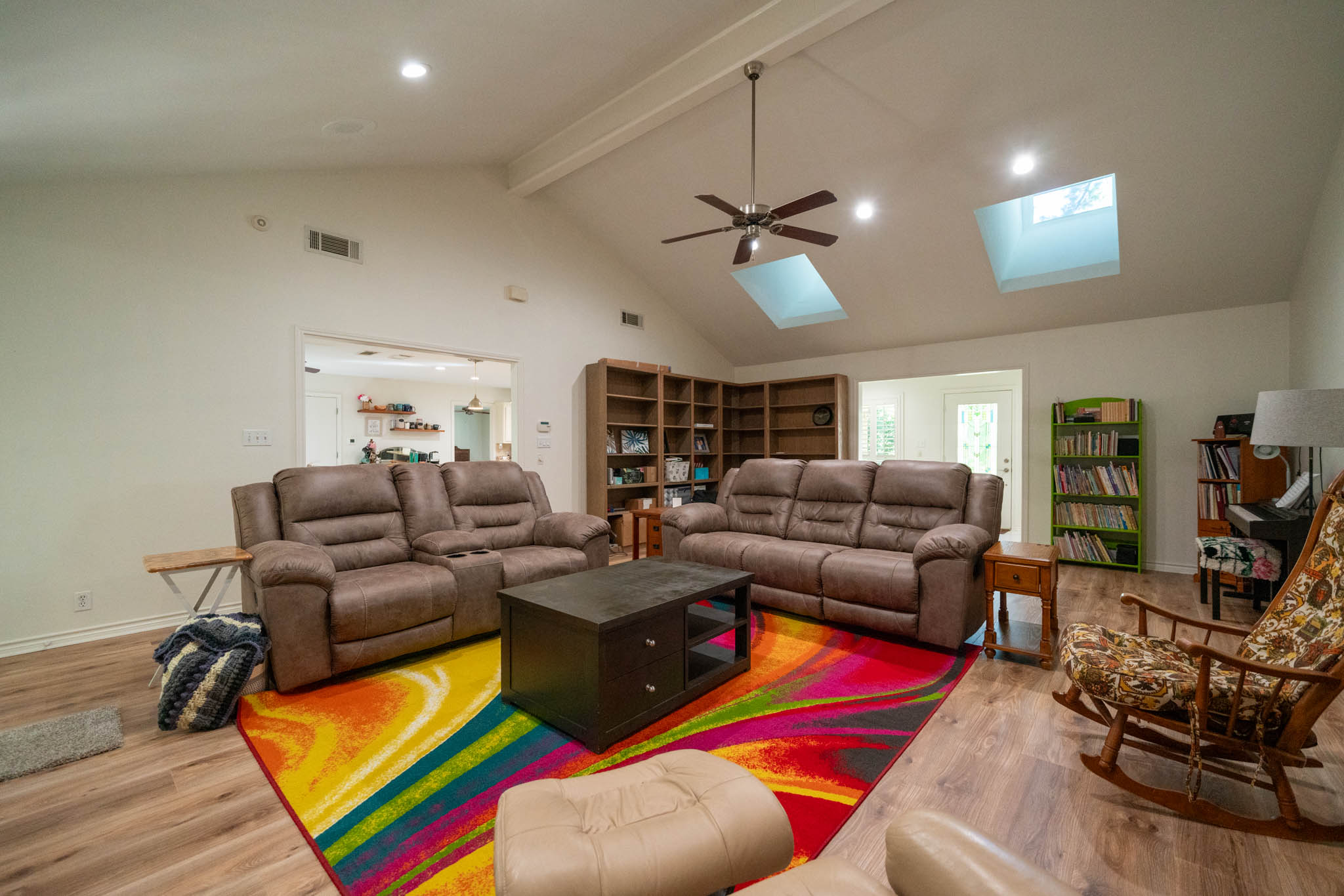 Rusk, Texas, 75785, United States, 4 Bedrooms Bedrooms, ,4 BathroomsBathrooms,Residential,For Sale,1930164