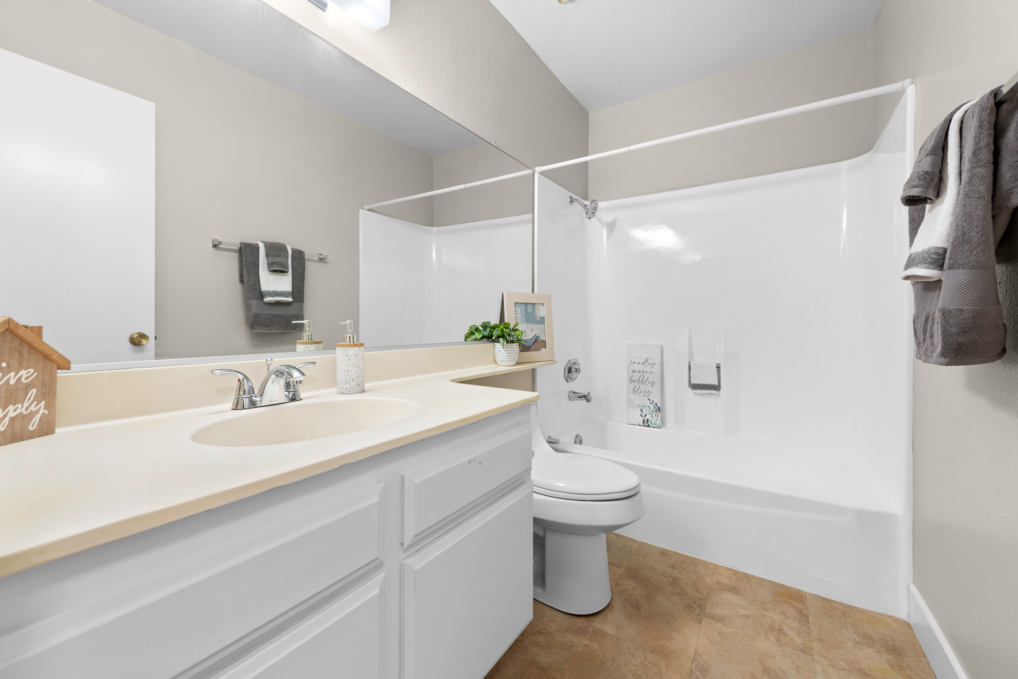  4679 Maxwell Court, Riverside, CA 92501 - 物件實景