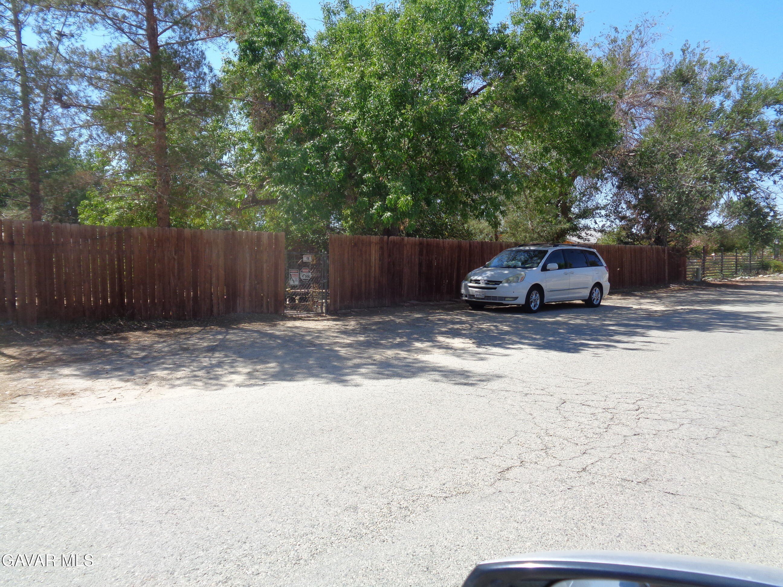 Littlerock, California, 93543, United States, 5 Bedrooms Bedrooms, ,1 BathroomBathrooms,Residential,For Sale,1975101