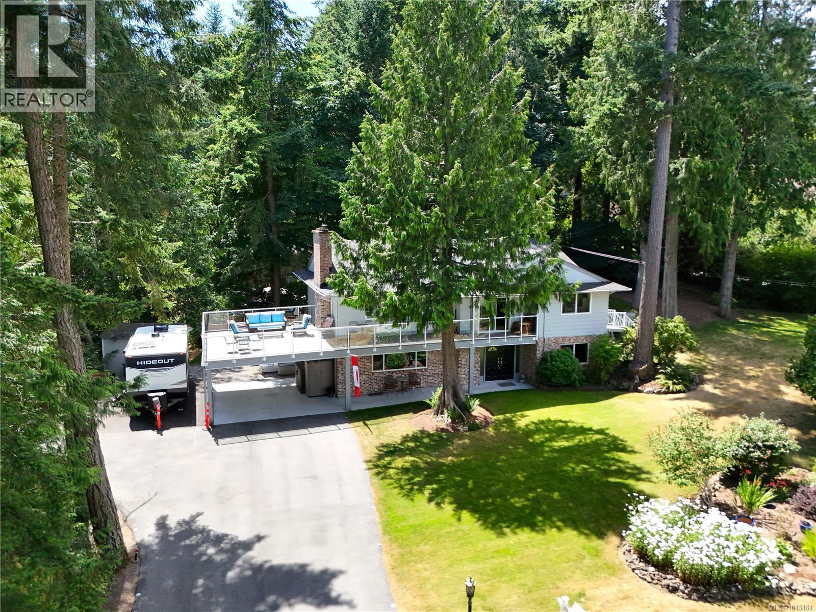 NORTH SAANICH, British Columbia, V8L 5J4, CA, 5 Bedrooms Bedrooms, ,3 BathroomsBathrooms,Residential,For Sale,1949643