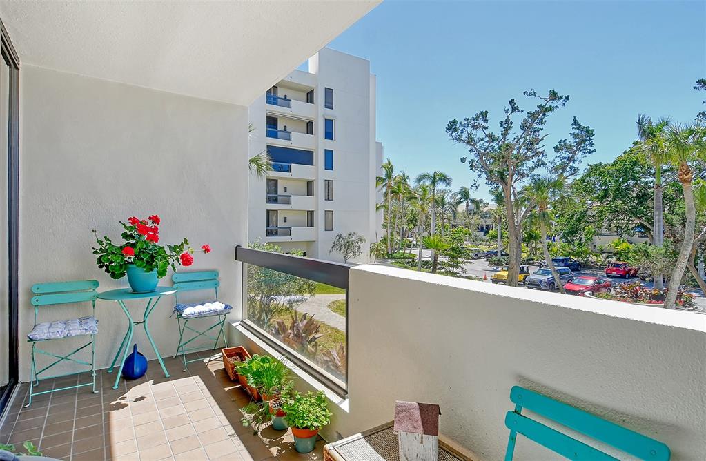 Longboat Key, Florida, 34228, United States, 2 Bedrooms Bedrooms, ,2 BathroomsBathrooms,Residential,For Sale,1989430