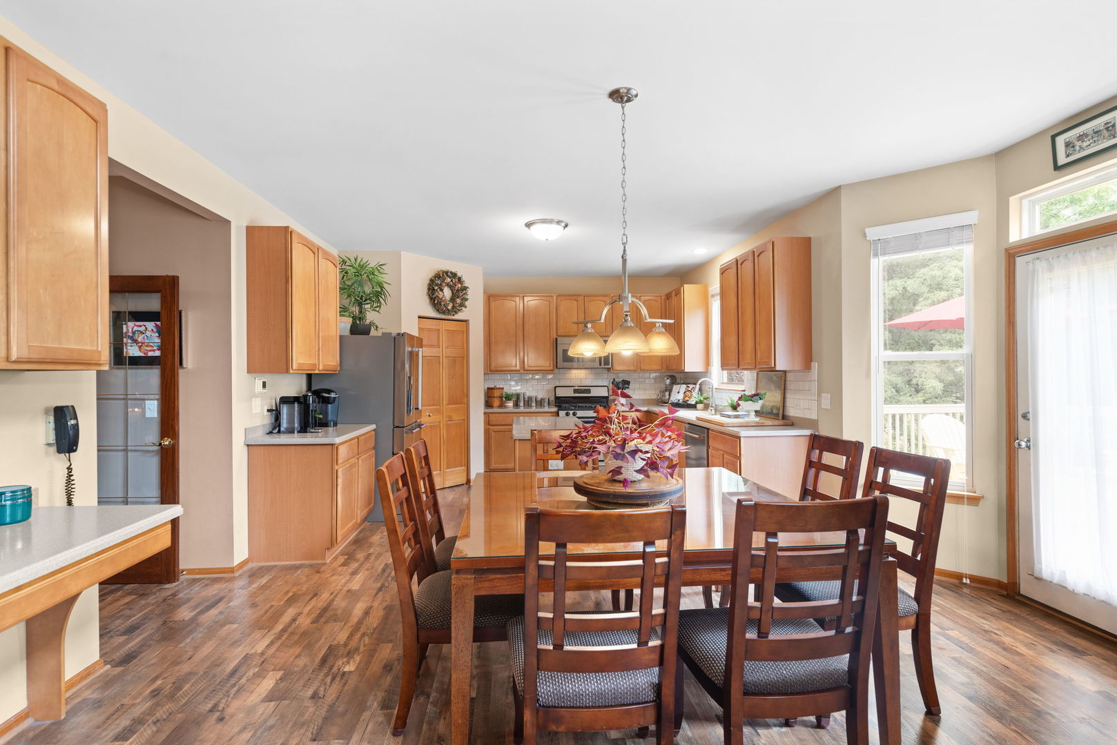 Round Lake, Illinois, 60073, United States, 4 Bedrooms Bedrooms, ,3 BathroomsBathrooms,Residential,For Sale,1938546