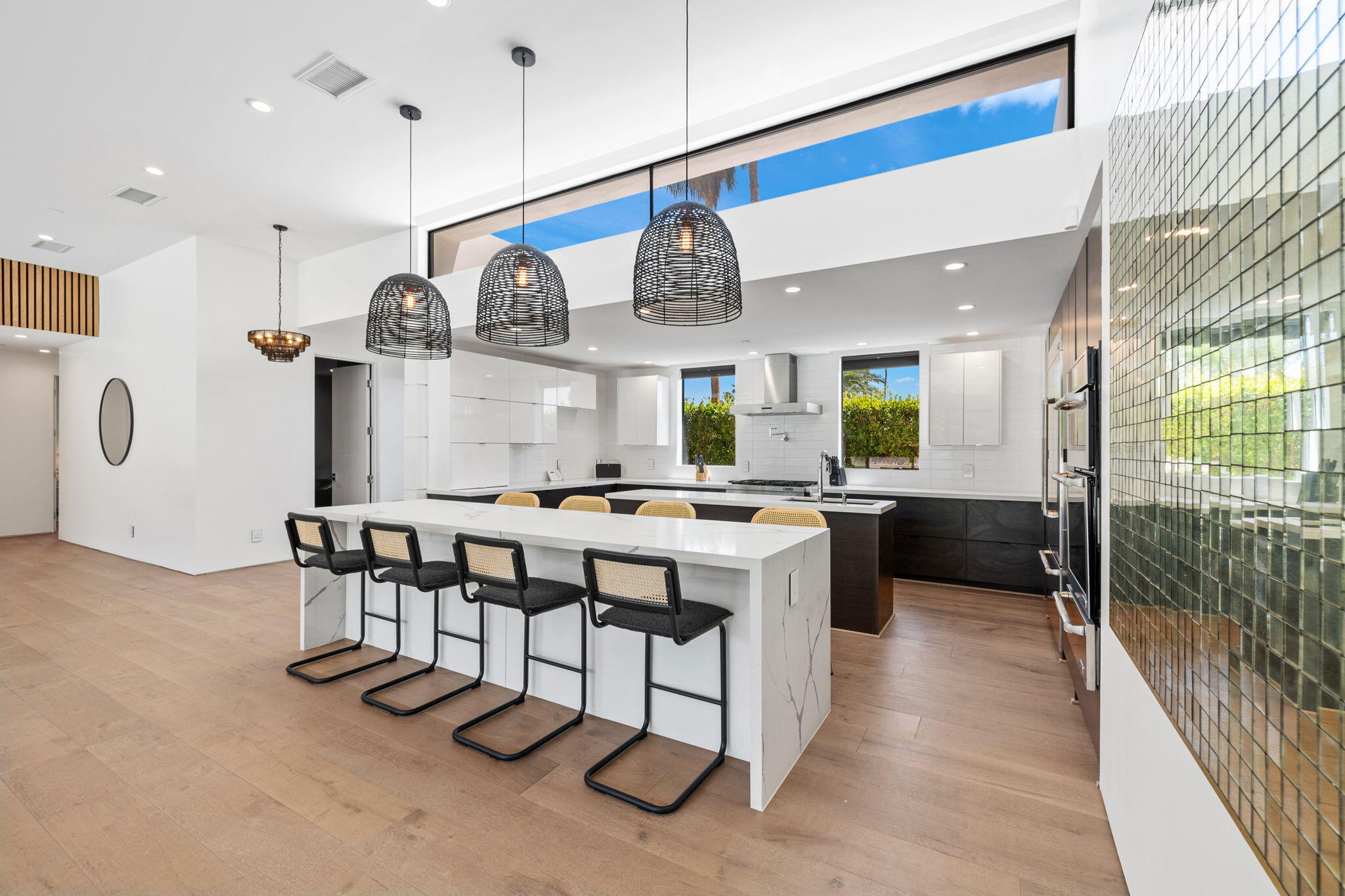 Palm Springs, California, 92262, United States, 5 Bedrooms Bedrooms, ,4 BathroomsBathrooms,Residential,For Sale,1805387