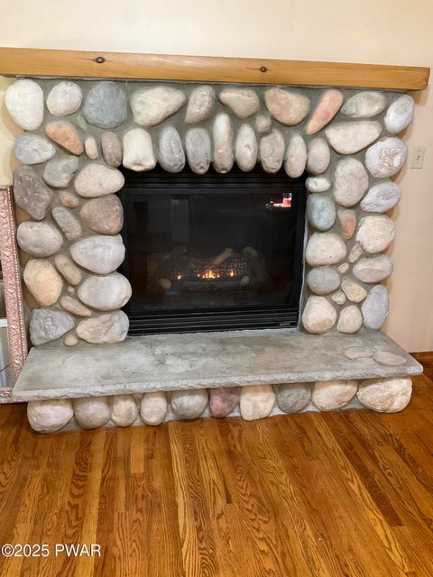 Milford, Pennsylvania, 18337, United States, 3 Bedrooms Bedrooms, ,3 BathroomsBathrooms,Residential,For Sale,1981276