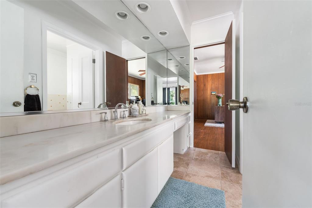 Gainesville, Florida, 32605, United States, 4 Bedrooms Bedrooms, ,3 BathroomsBathrooms,Residential,For Sale,1989463