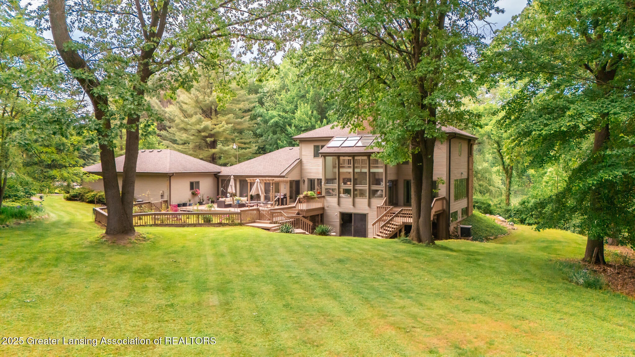 Okemos, Michigan, 48864, United States, 5 Bedrooms Bedrooms, ,5 BathroomsBathrooms,Residential,For Sale,1901350