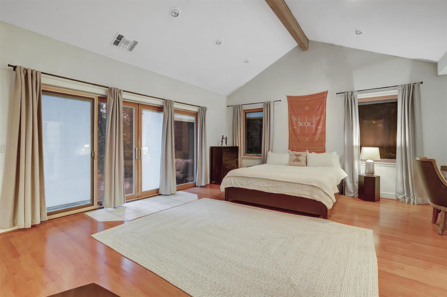 Nevada City, California, 95959, United States, 6 Bedrooms Bedrooms, ,5 BathroomsBathrooms,Residential,For Sale,1997761