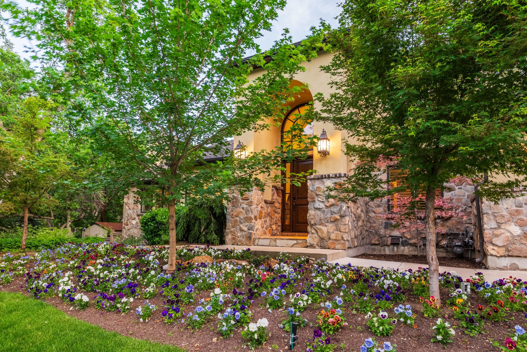  Private Cottonwood Heights Estate with Resort Backyard & Mountain Views - 物件實景