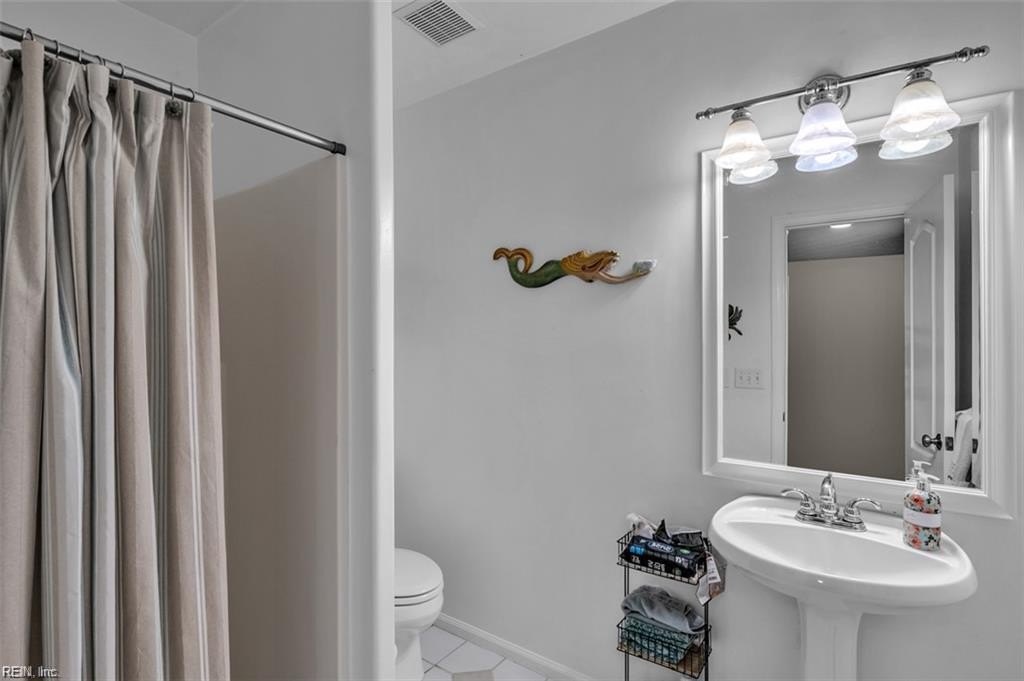 Virginia Beach, Virginia, 23456, United States, 6 Bedrooms Bedrooms, ,4 BathroomsBathrooms,Residential,For Sale,1942829