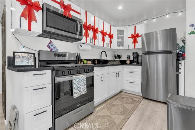 Commerce, California, 90040, United States, 1 Bedroom Bedrooms, ,1 BathroomBathrooms,Residential,For Sale,2015348