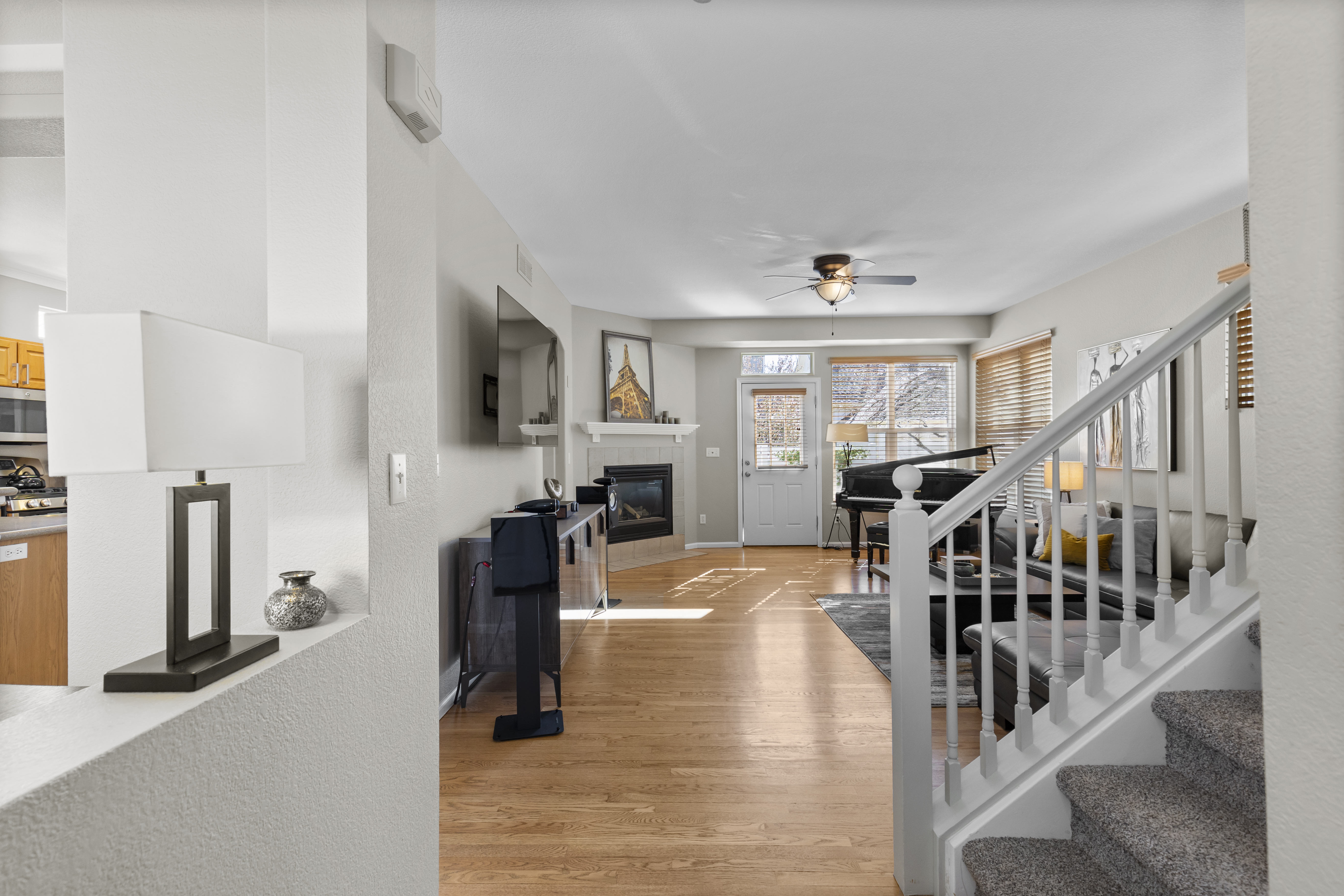  PRIME LOWRY LOCATION  UPDATED & METICULOUSLY MAINTAINED - 物件實景