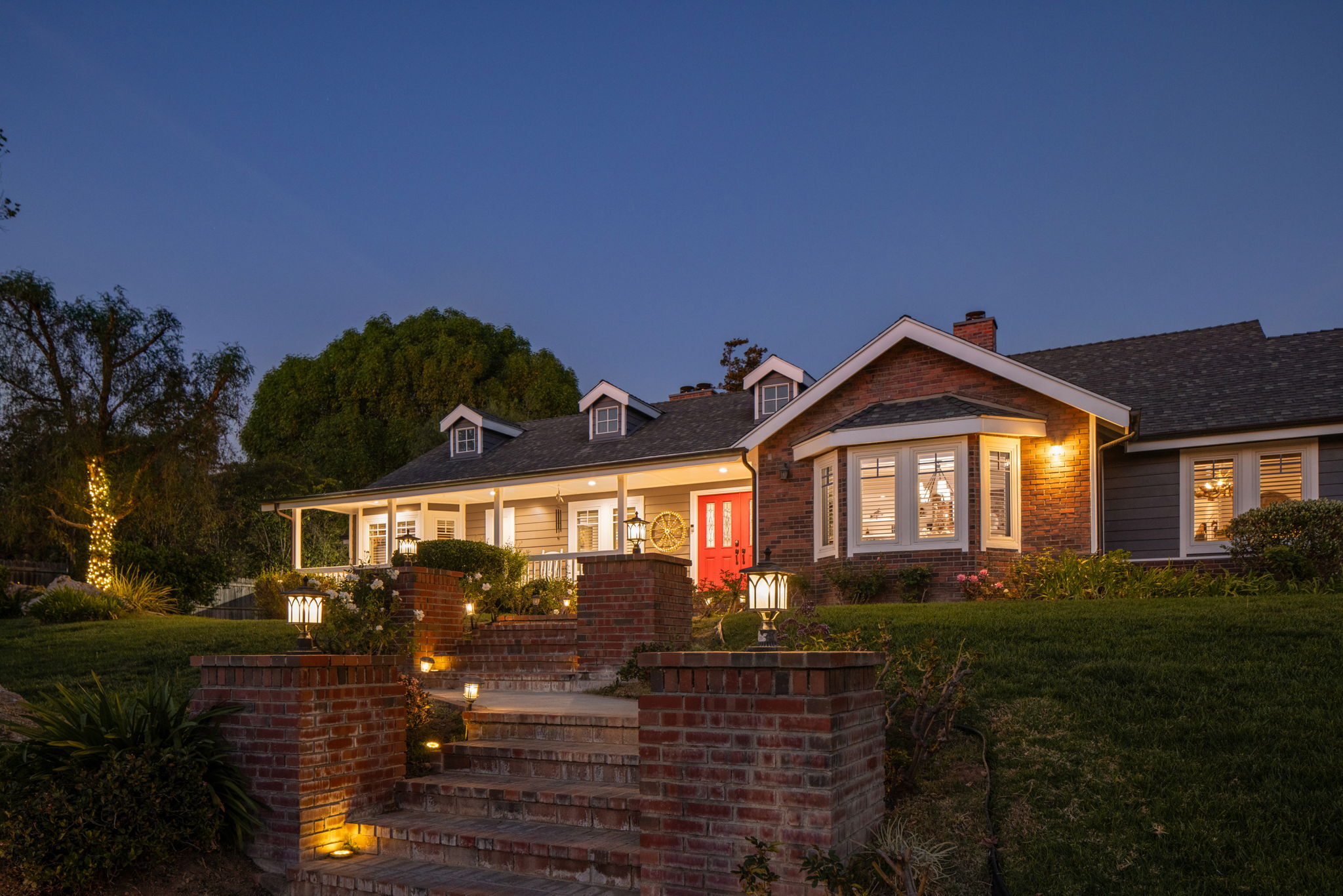  2390 Glenside Lane - 物件實景