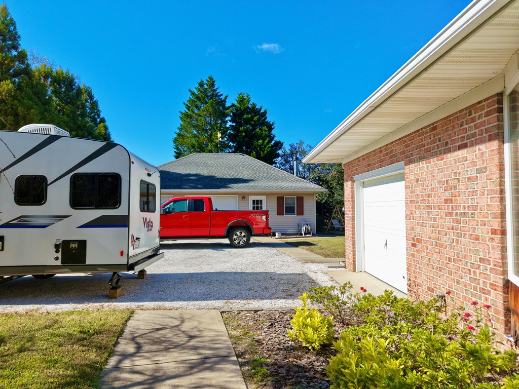 Onancock, Virginia, 23417, United States, 2 Bedrooms Bedrooms, ,2 BathroomsBathrooms,Residential,For Sale,1971701
