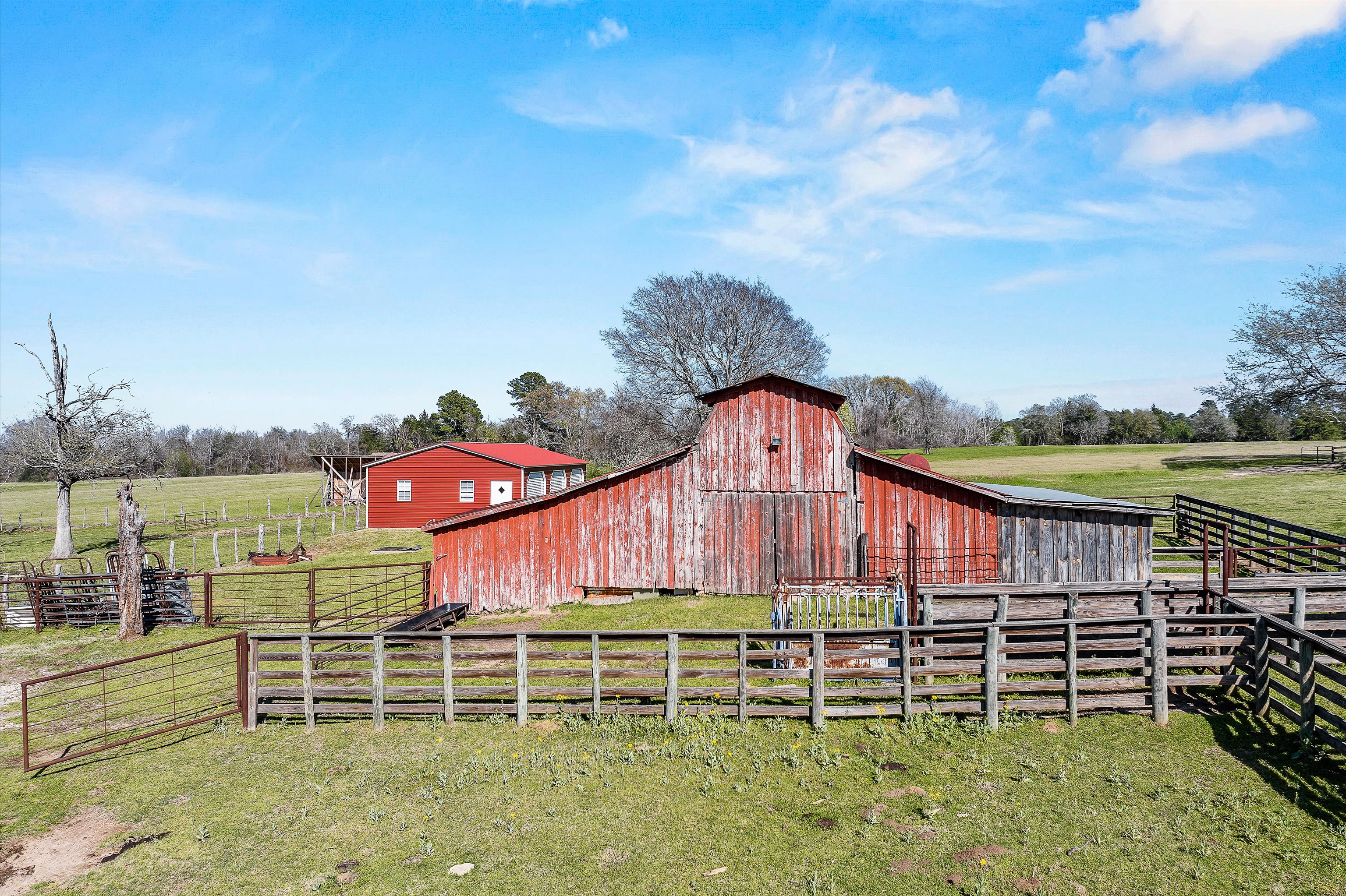 Cushing, Texas, 75760, United States, 3 Bedrooms Bedrooms, ,2 BathroomsBathrooms,Residential,For Sale,1978449