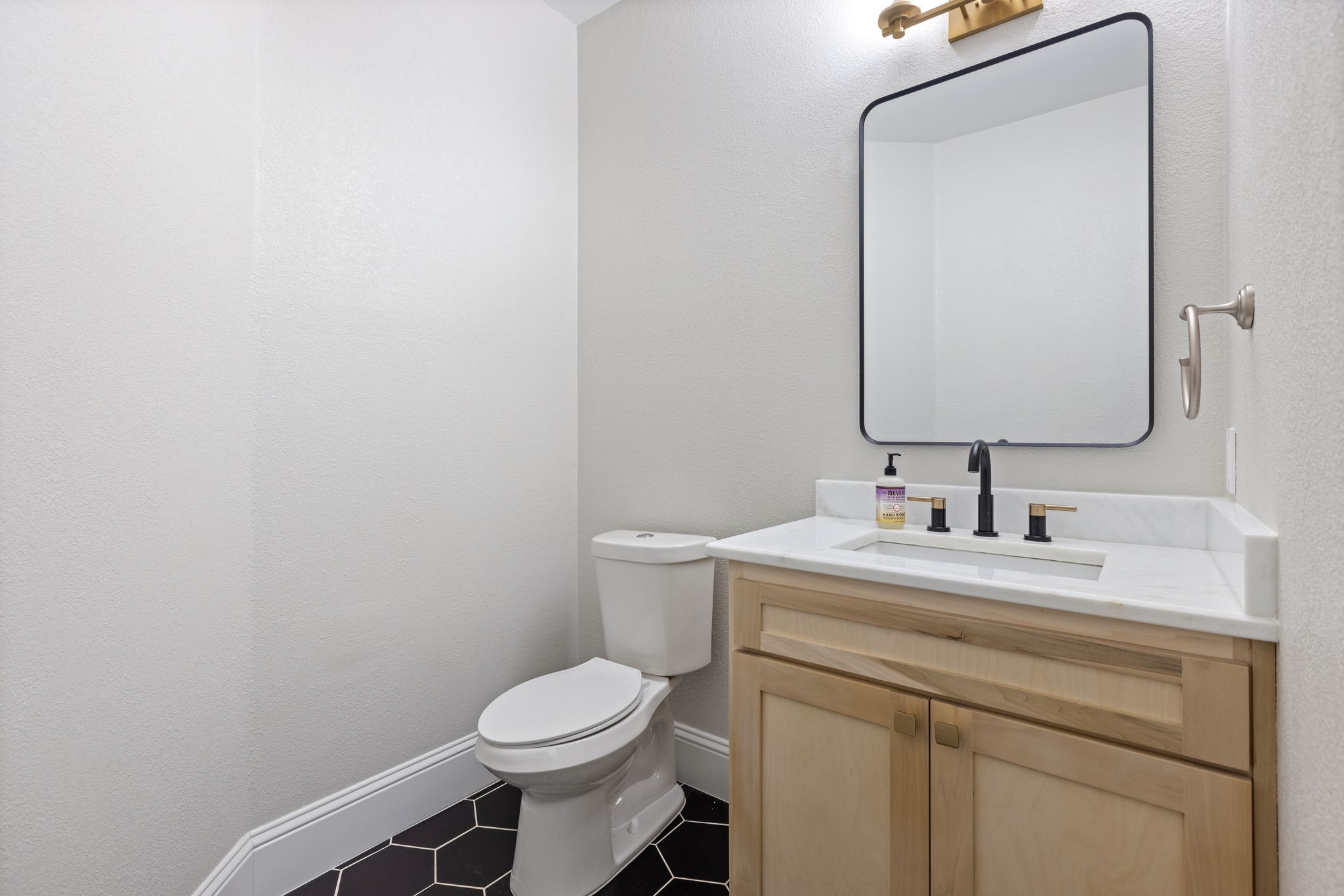 McKinney, Texas, 75072, United States, 4 Bedrooms Bedrooms, ,4 BathroomsBathrooms,Residential,For Sale,1933487